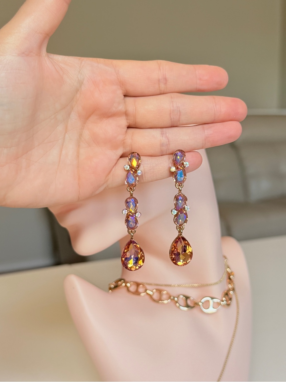Gold-Tone Pink Crystal Drop Earrings – Elegant Statement - Picture 11 of 12